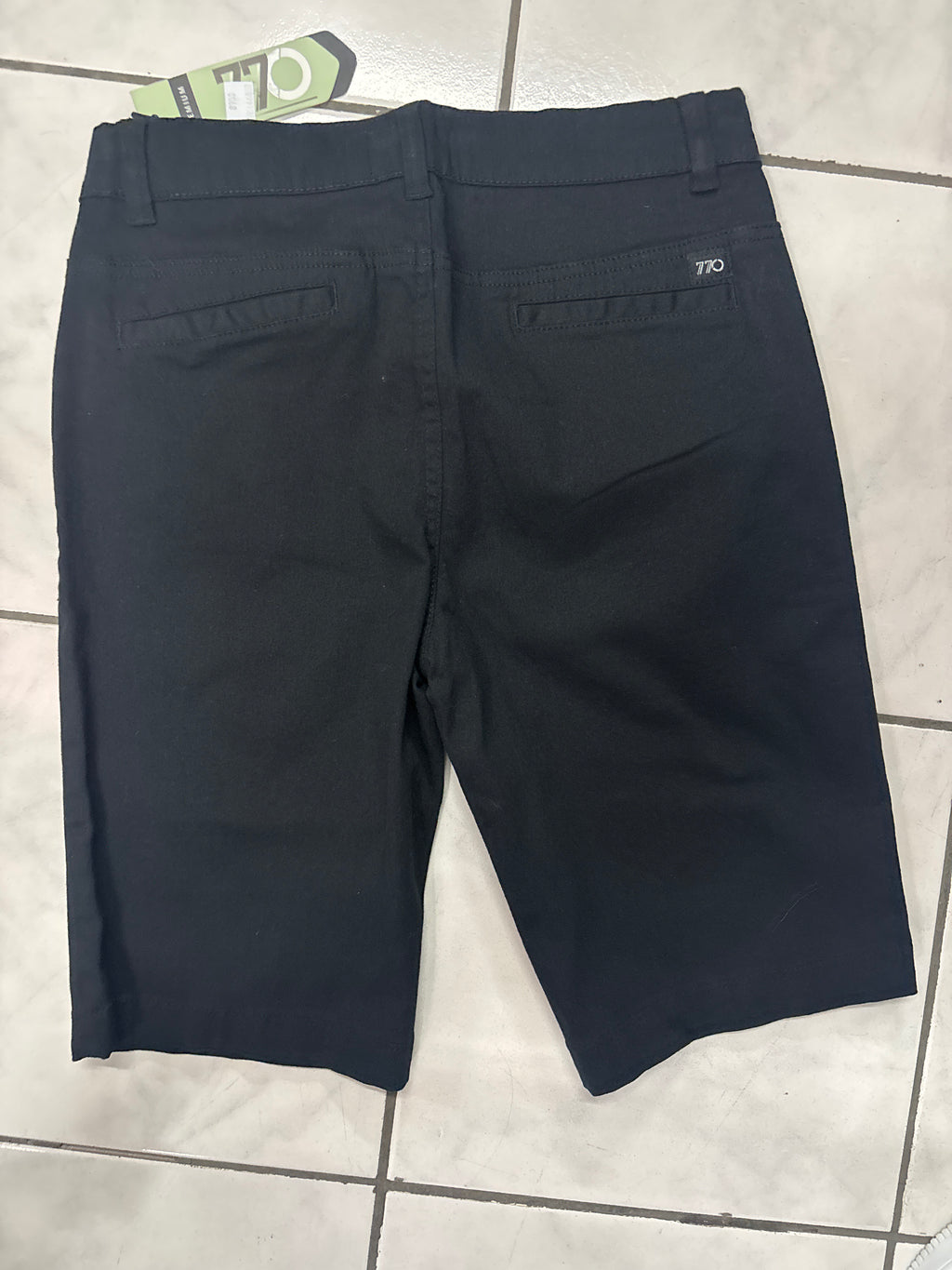 Short 770