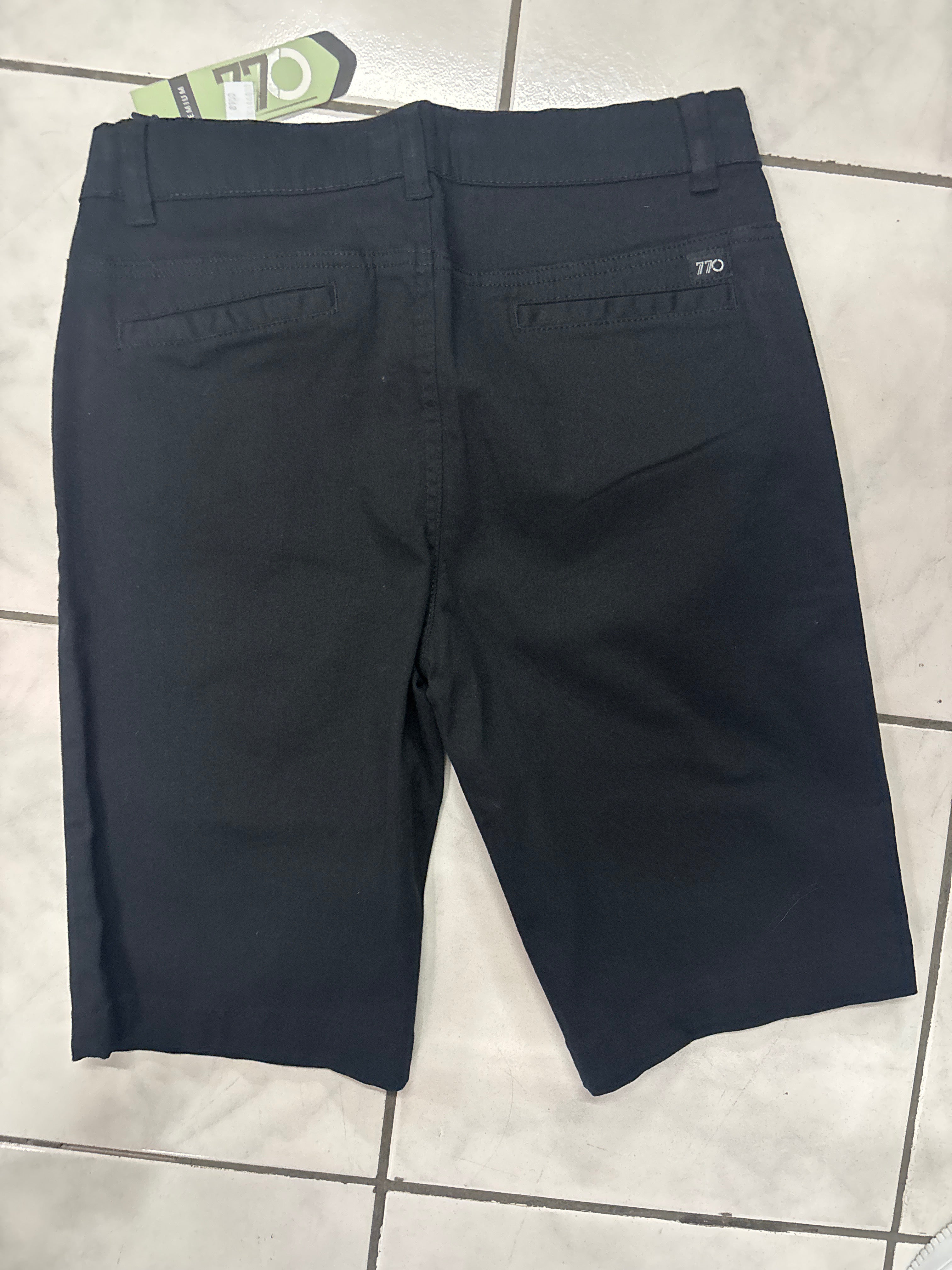 Short 770