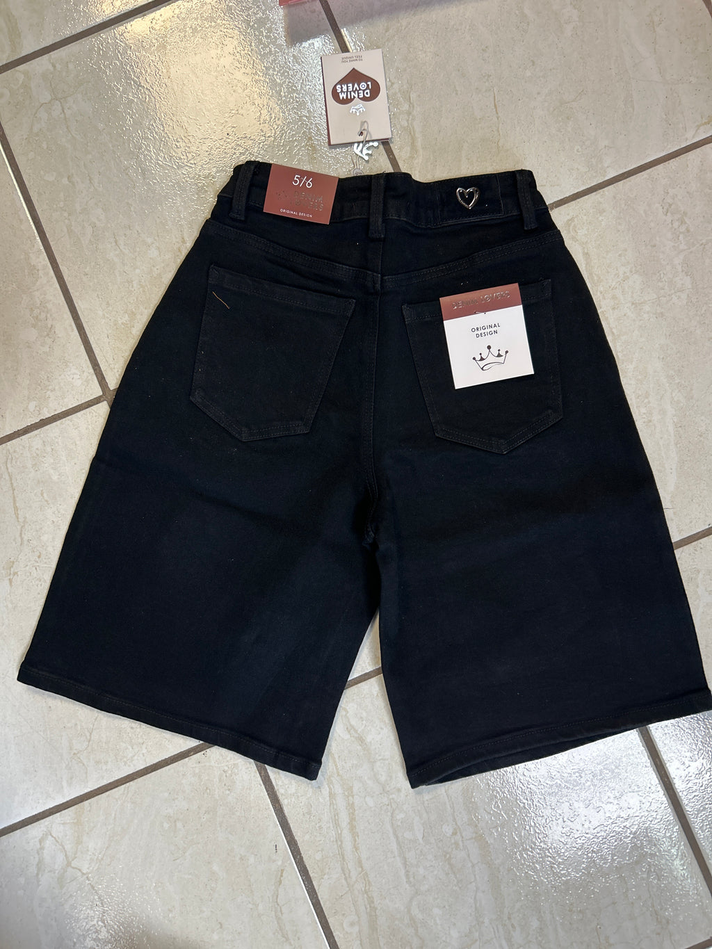 Bermudas negras de mujer