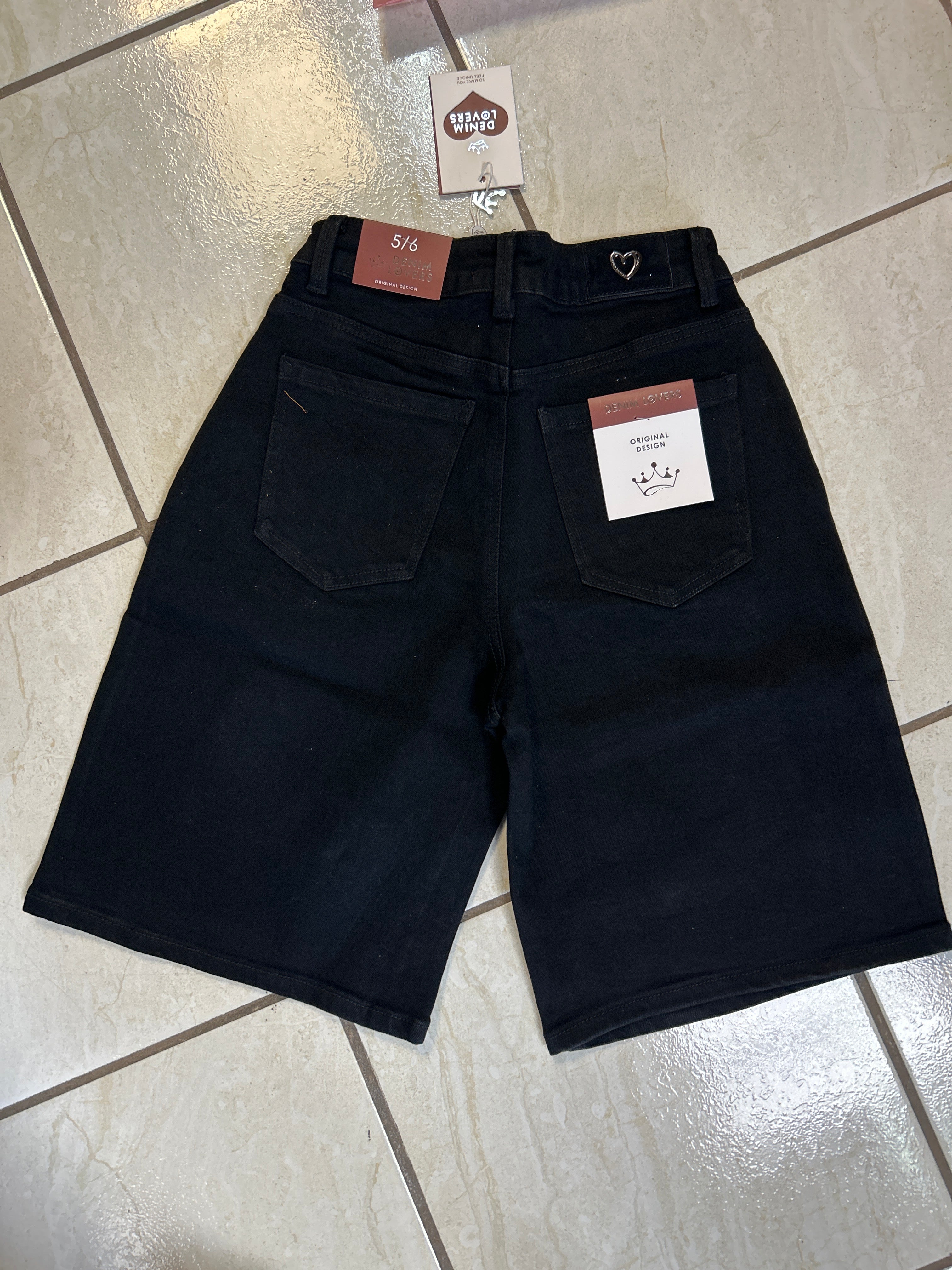 Bermudas negras de mujer