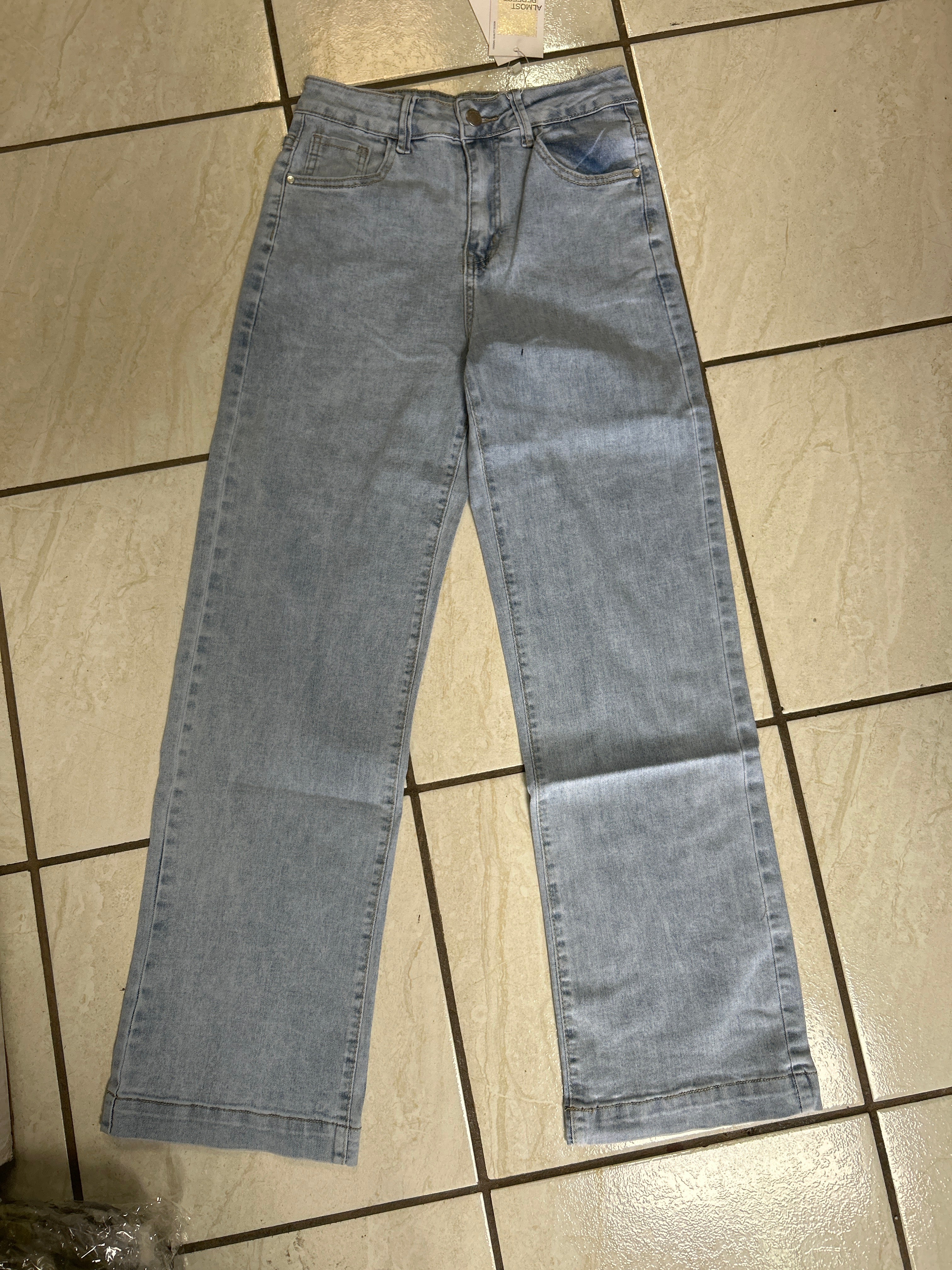 Vaqueros de Mezclilla Clara AP