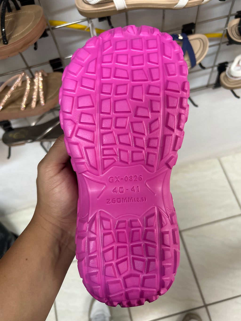 Sandalia estilo Croc