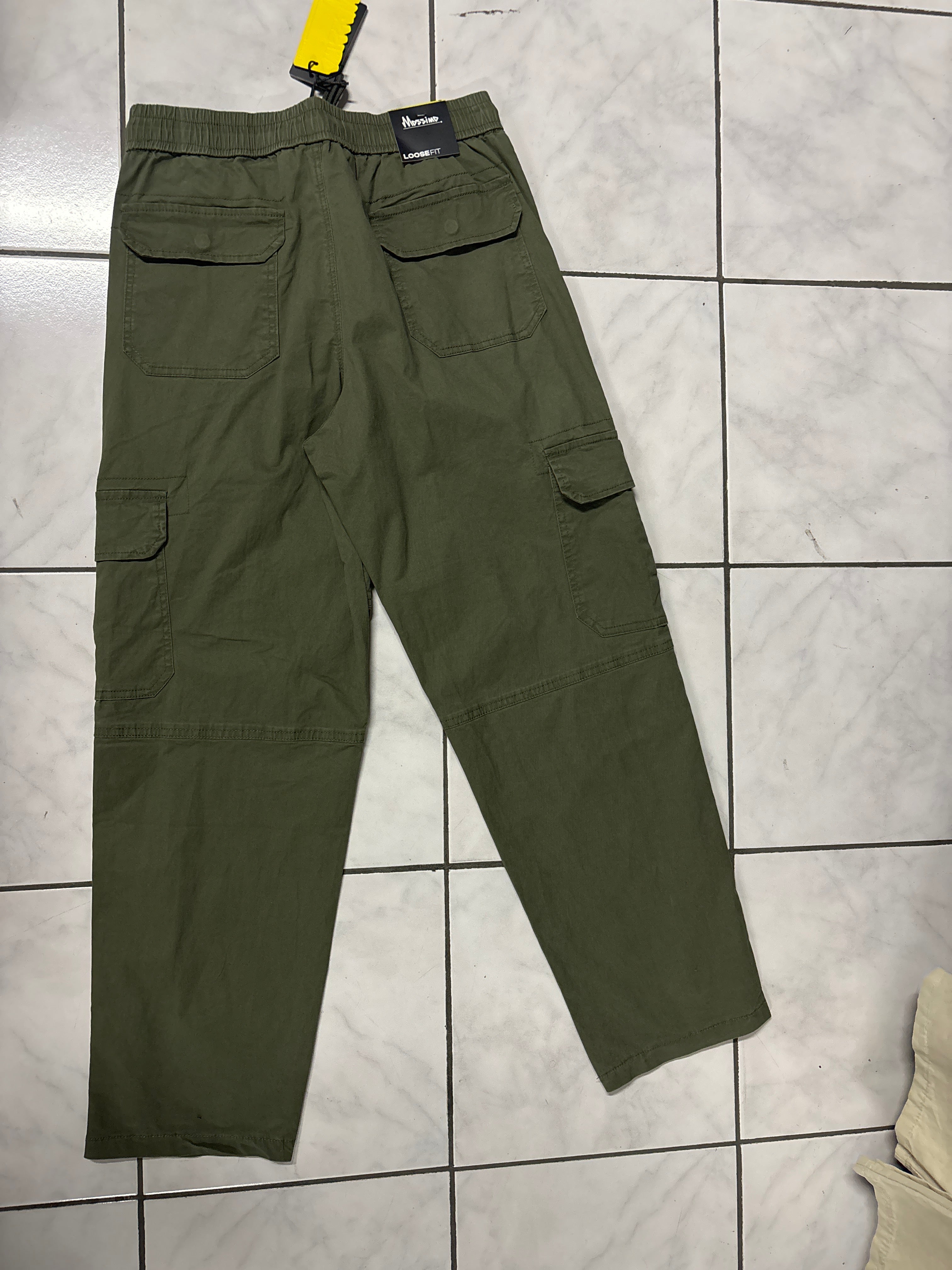Cargo loosefit