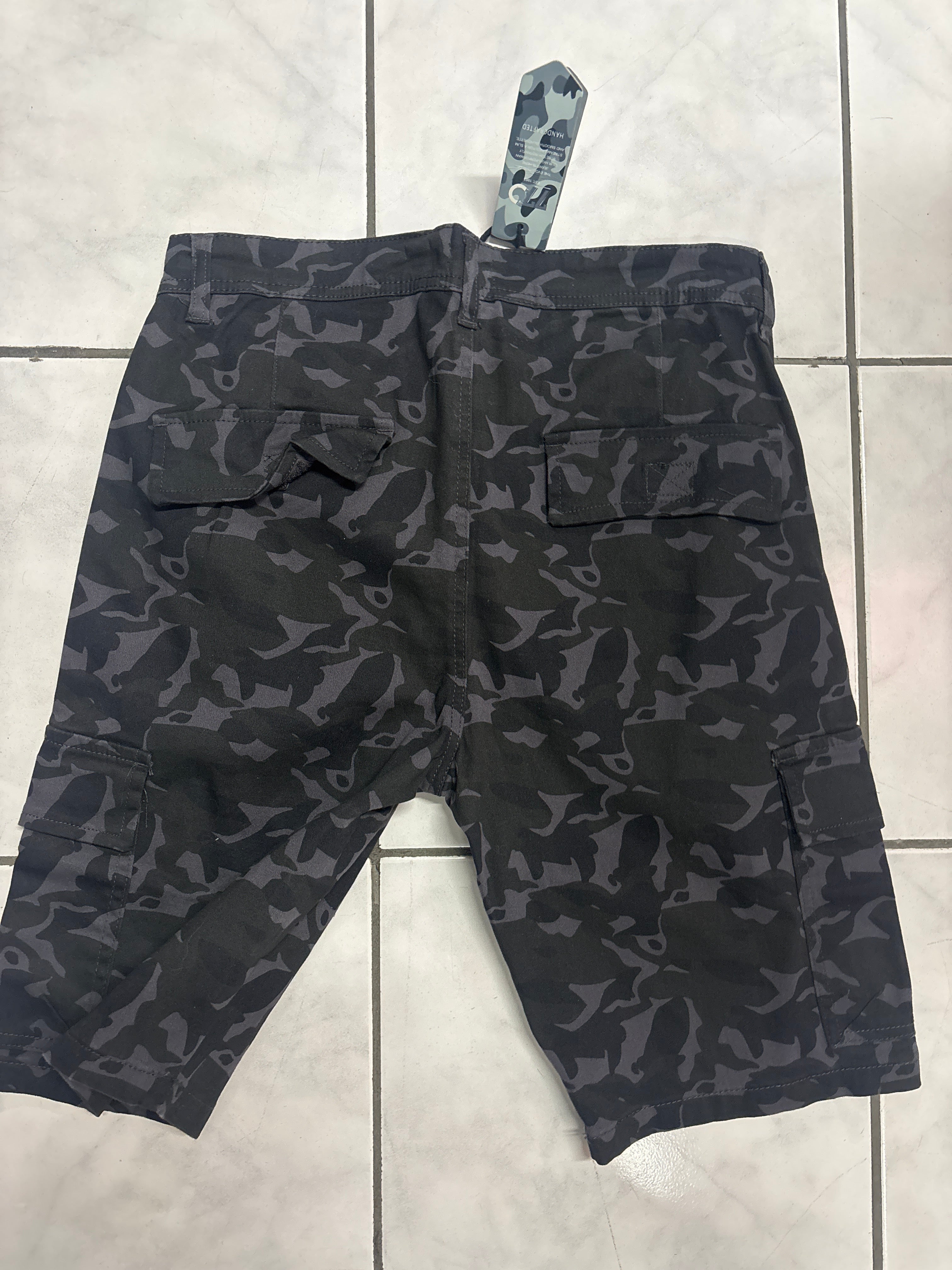 Short 770