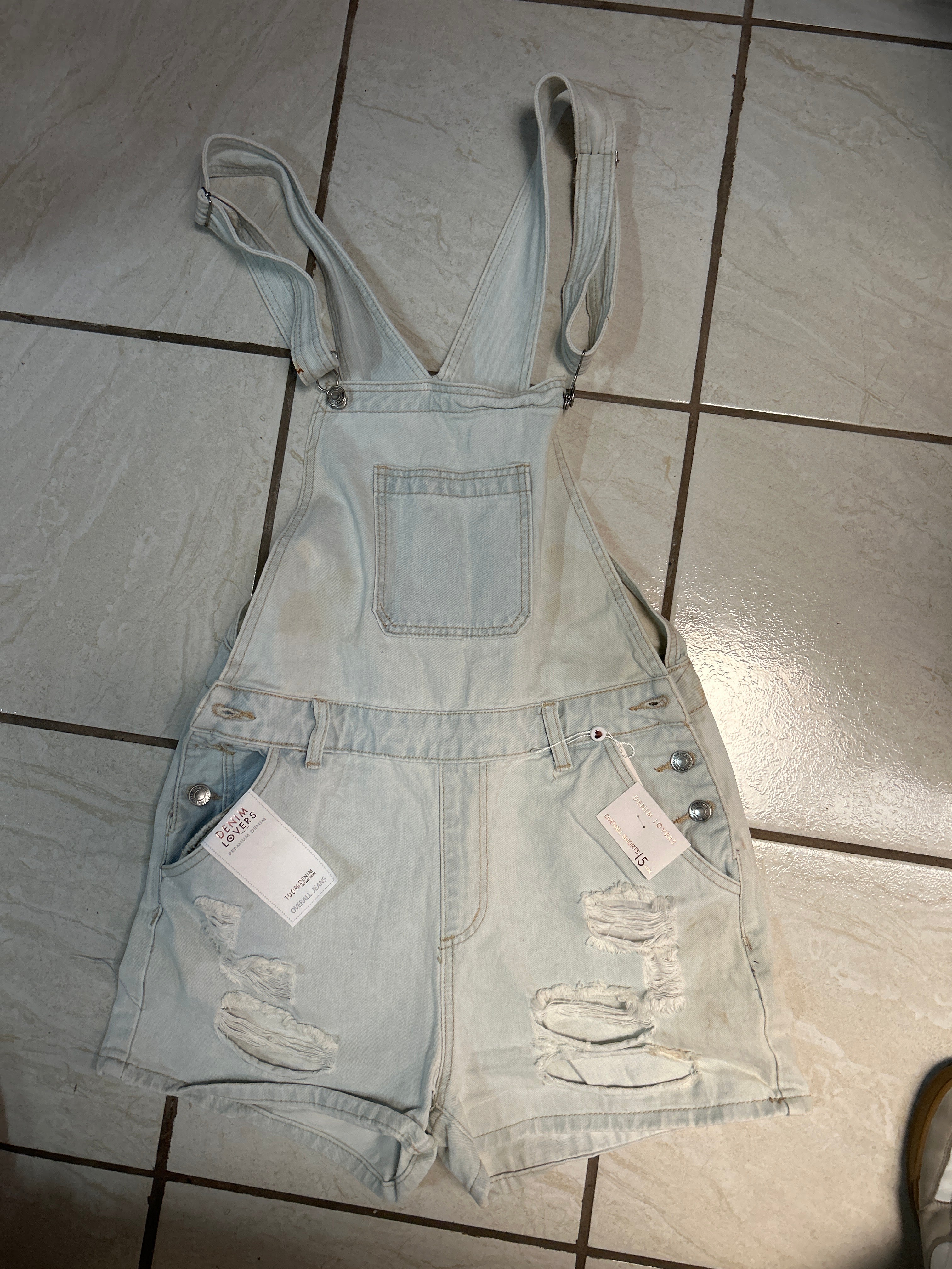 Overall corto