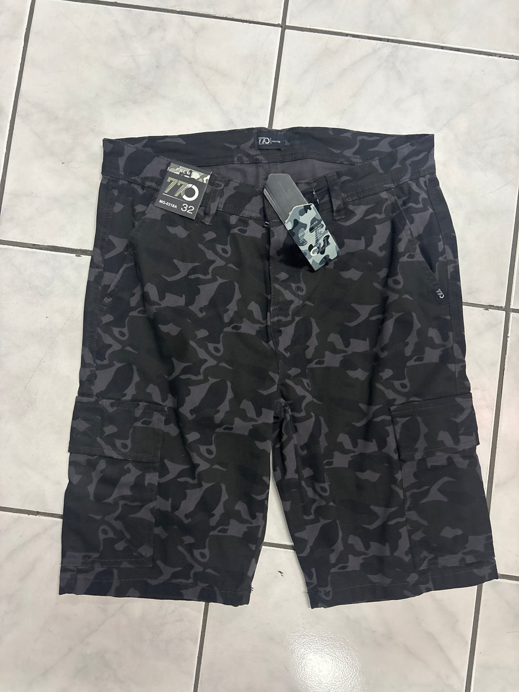 Short 770