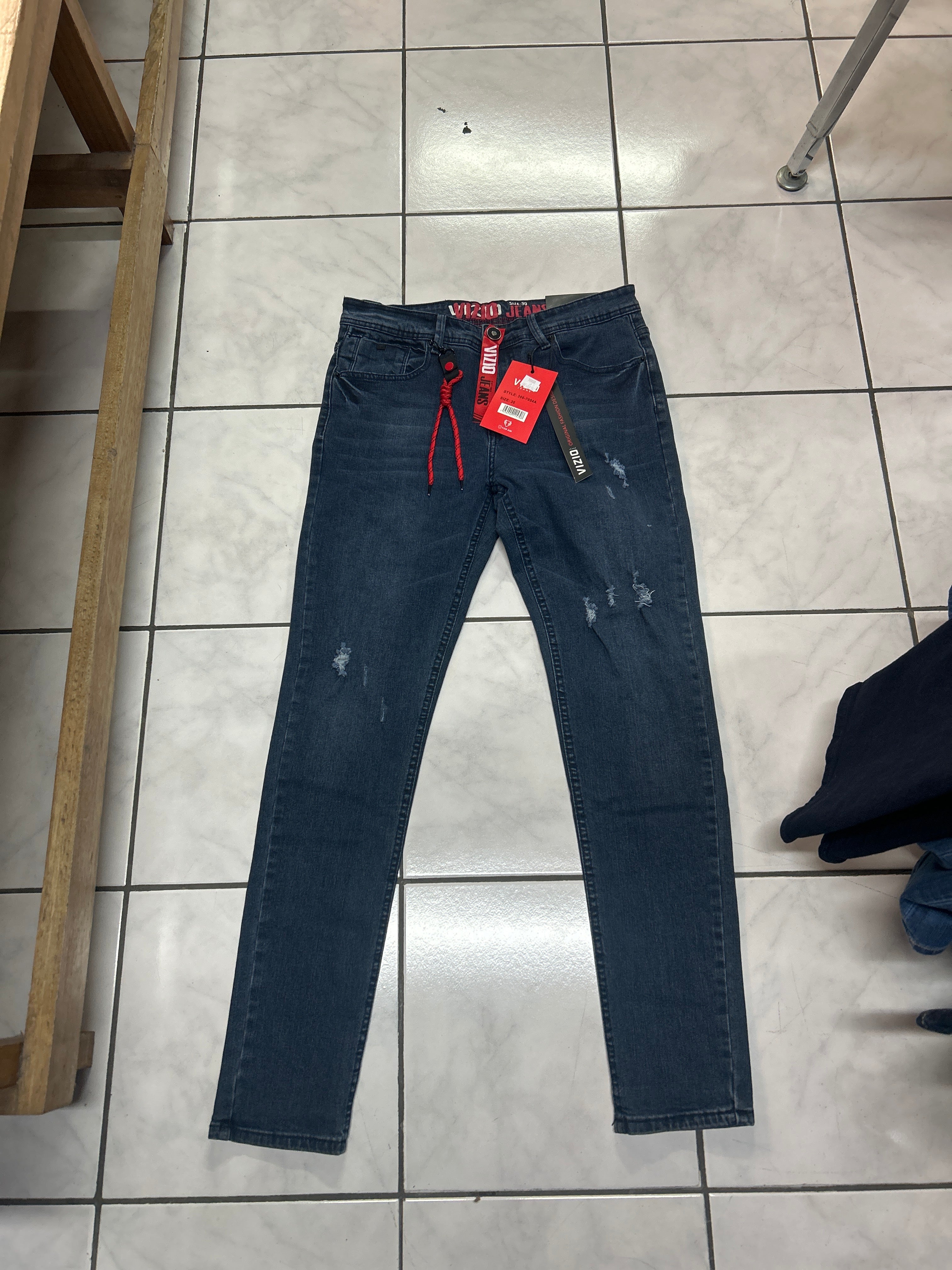 VIZIO JEANS