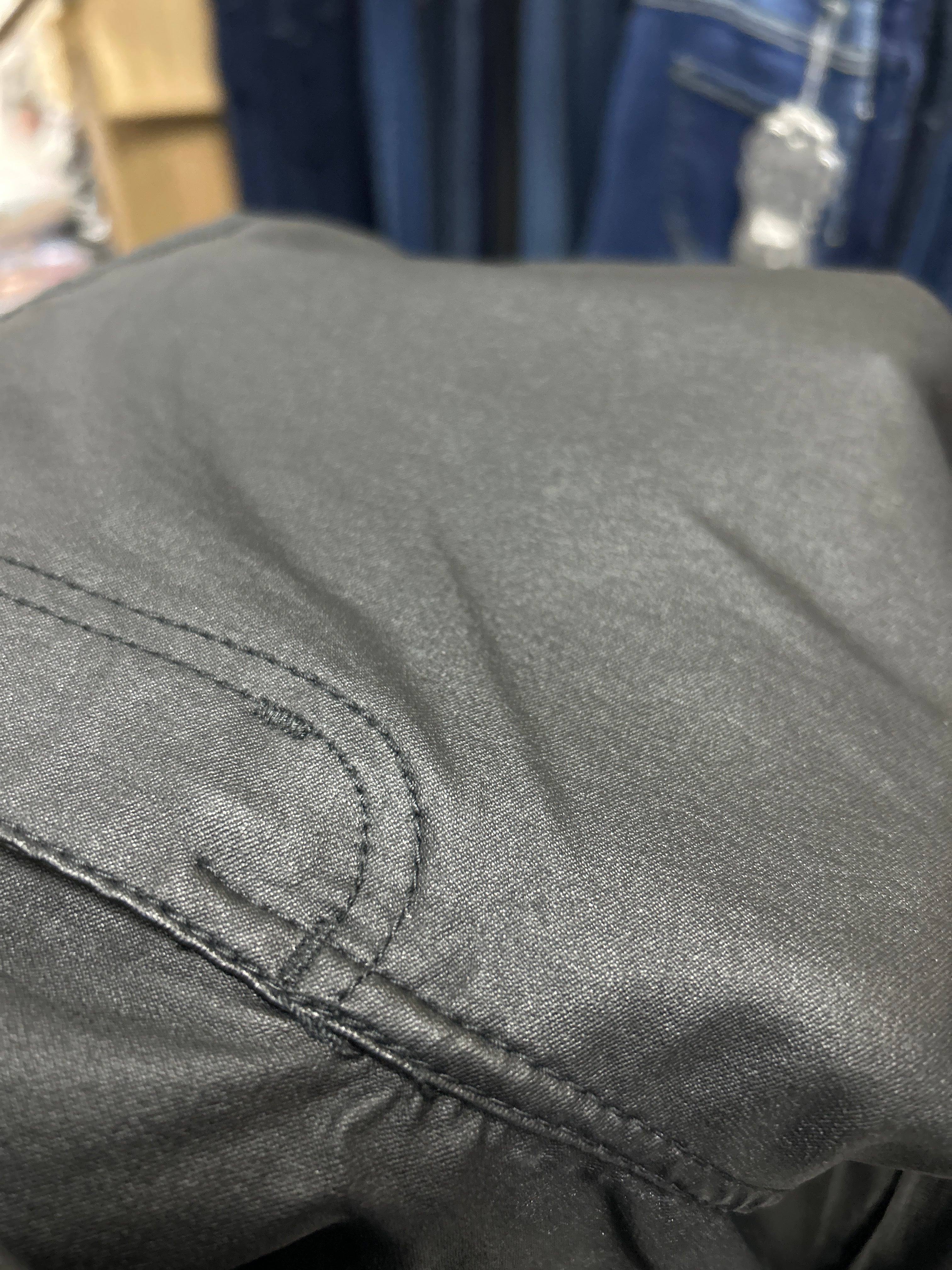 Pantalón Cuerina negro