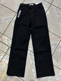 Jeans negros de corte recto