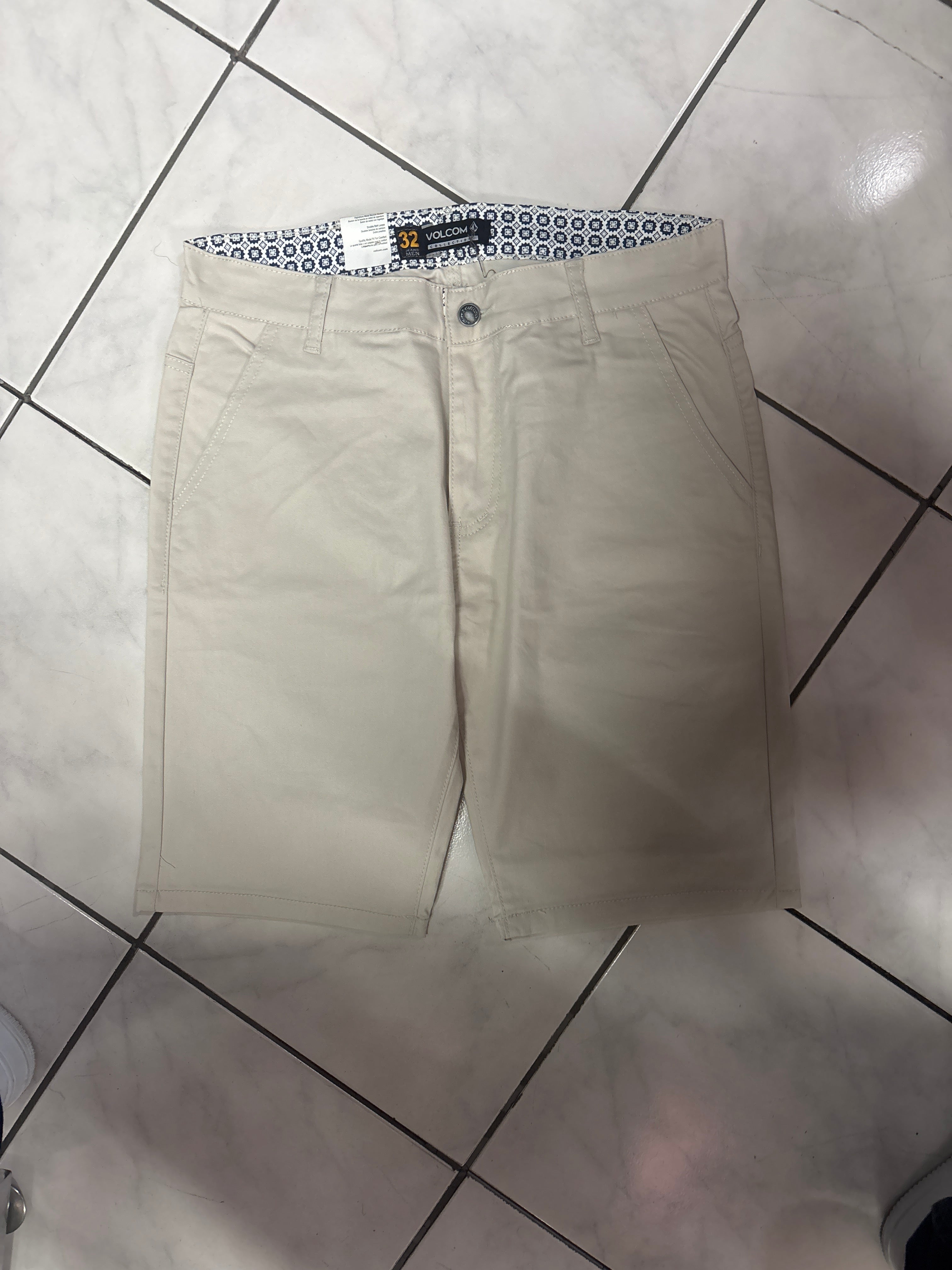 Short volcom