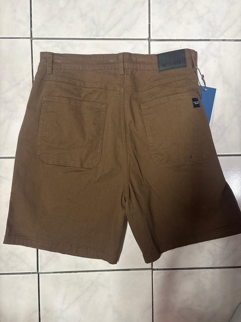 Short Vizio