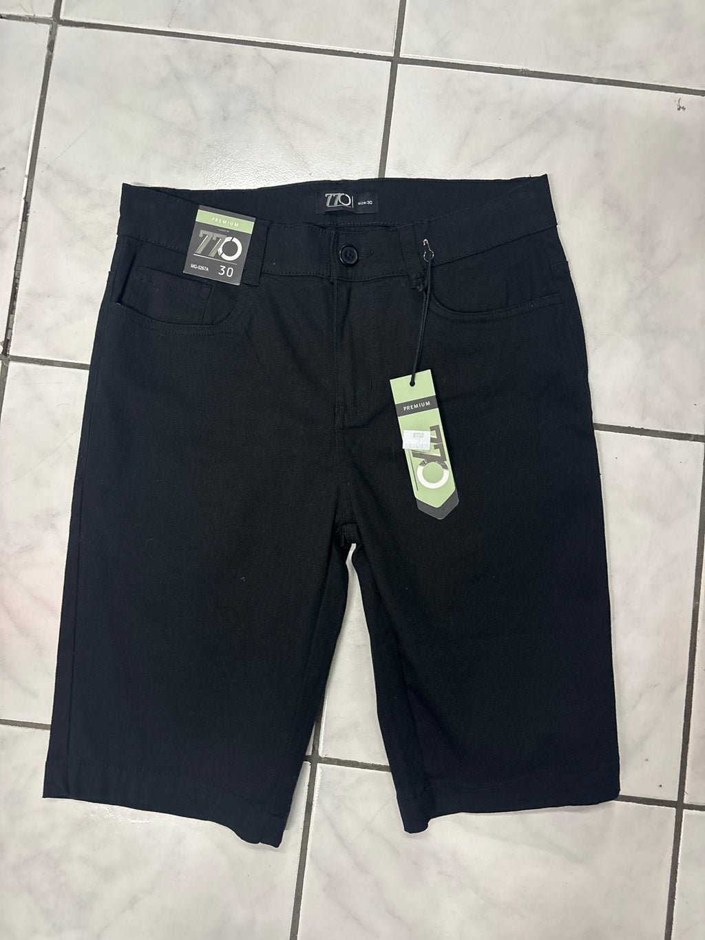 Short 770