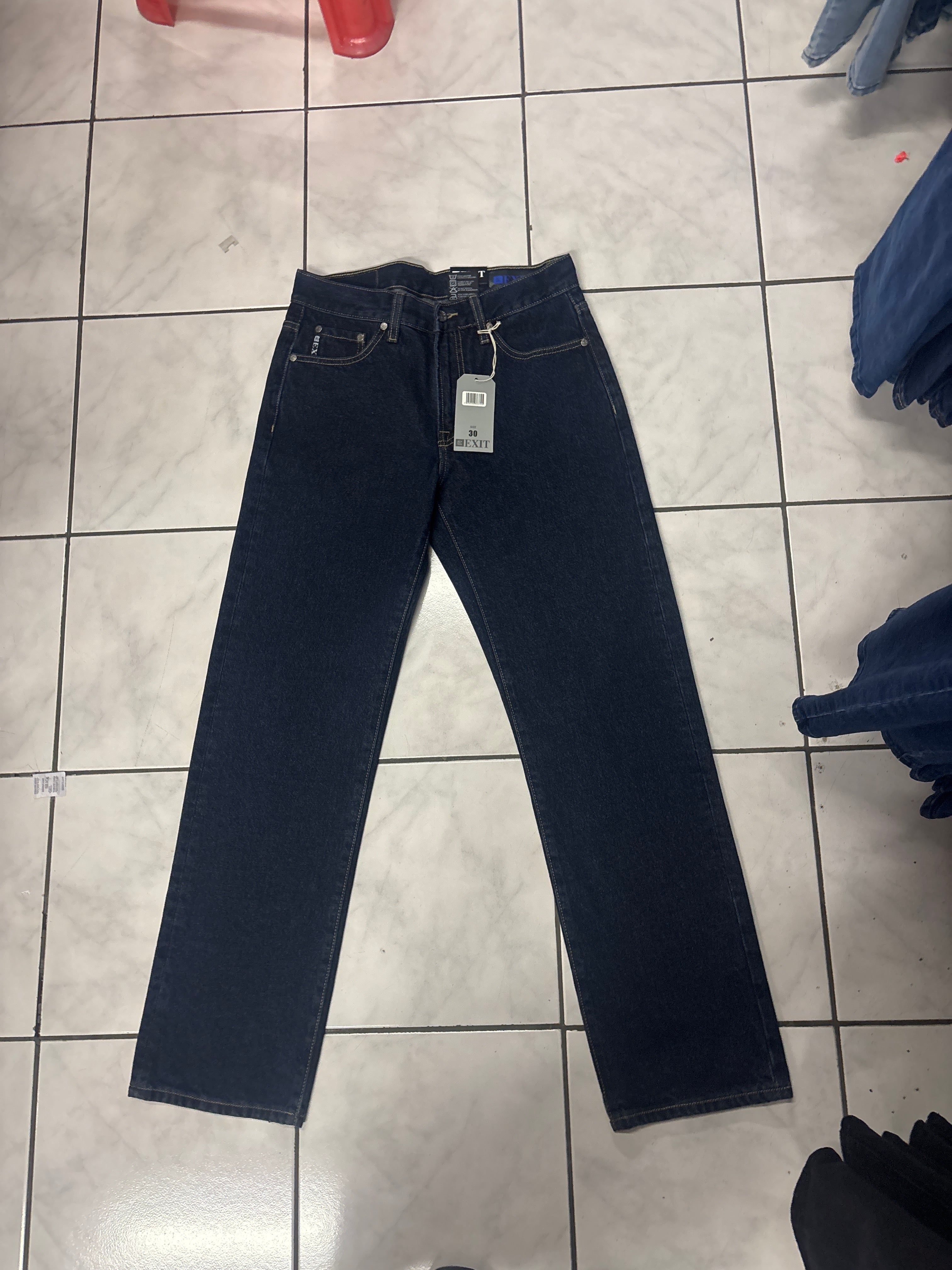 Jeans exit