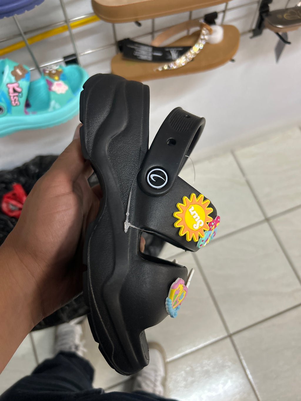 Sandalia tipo Croc