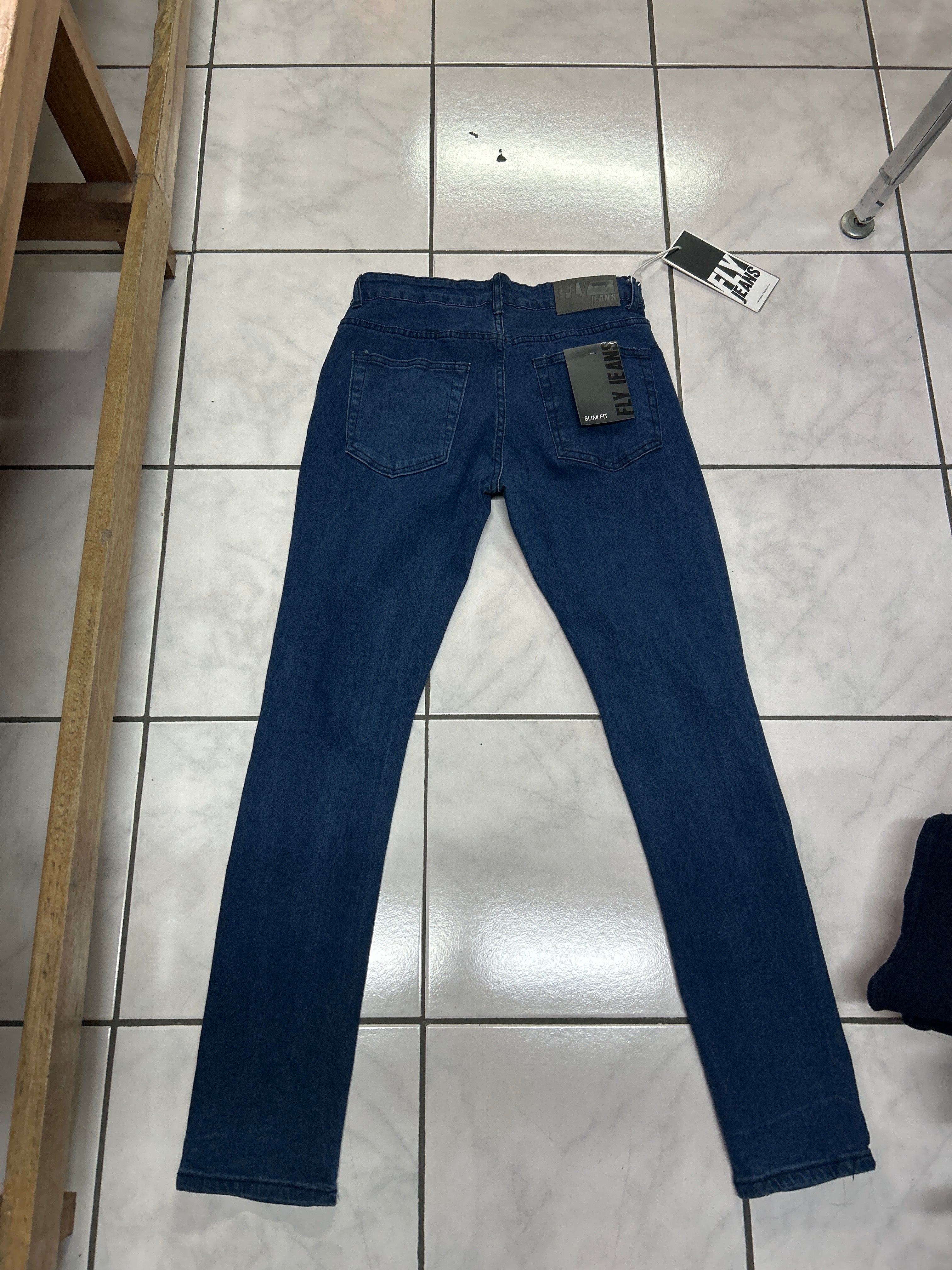 VAQUEROS FLY DE CORTE AJUSTADO