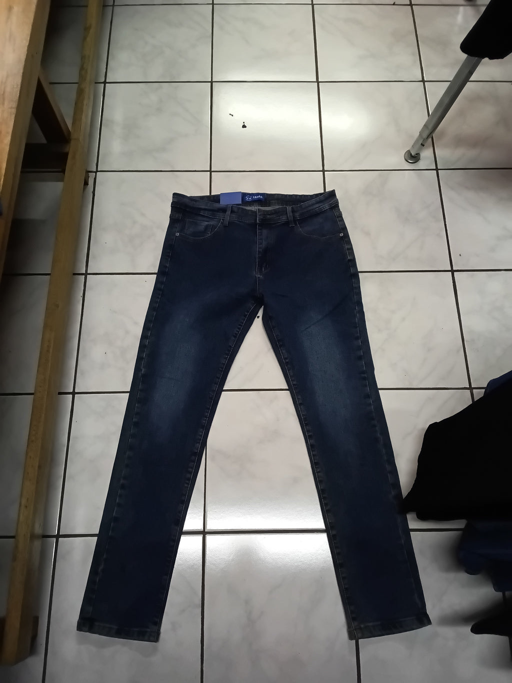 JEANS TAHARI
